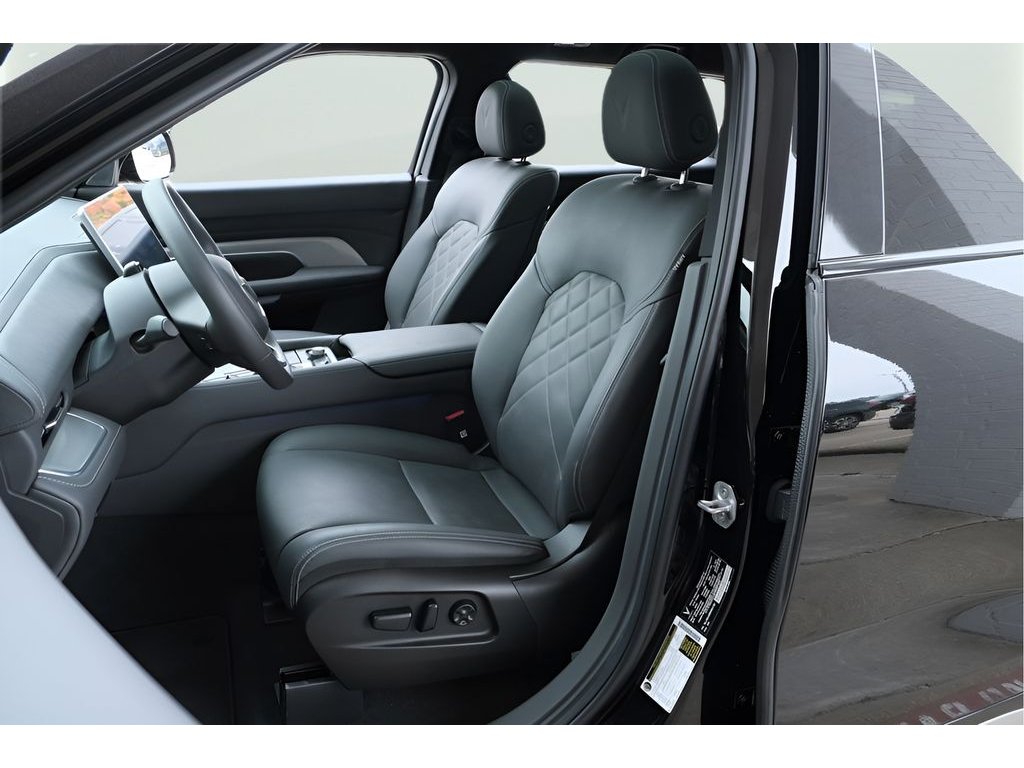 2024 VinFast VF 9 PLUS - Photo 18