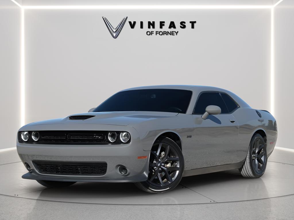 2023 Dodge Challenger R/T's photo