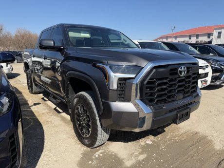 2024 Toyota Tundra 4WD SR5 