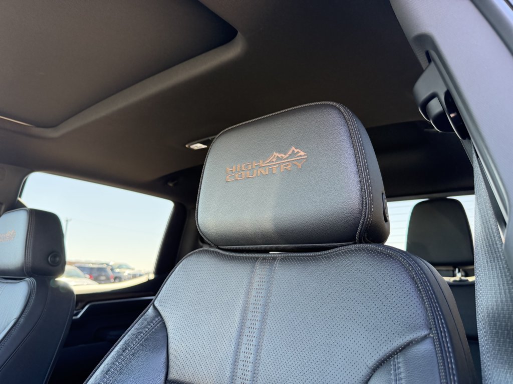 2022 Chevrolet Silverado 1500 High Country - Photo 9