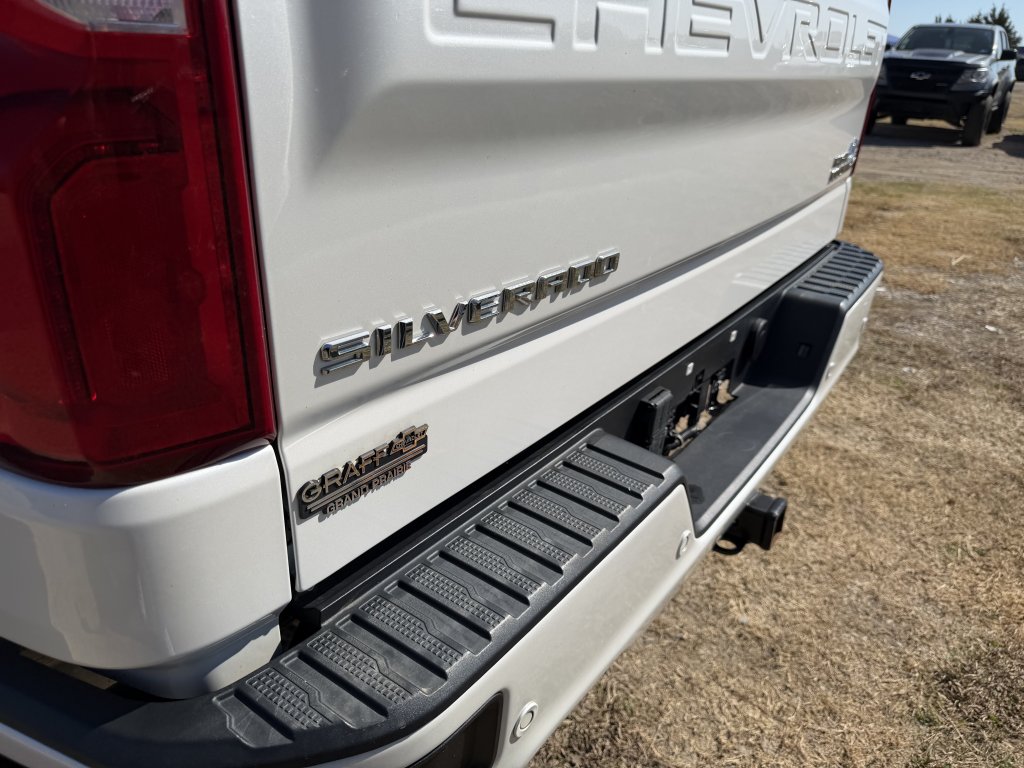 2022 Chevrolet Silverado 1500 High Country - Photo 17