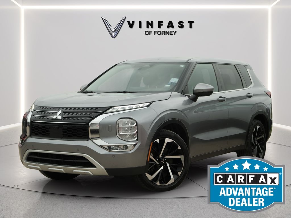 2024 Mitsubishi Outlander's photo