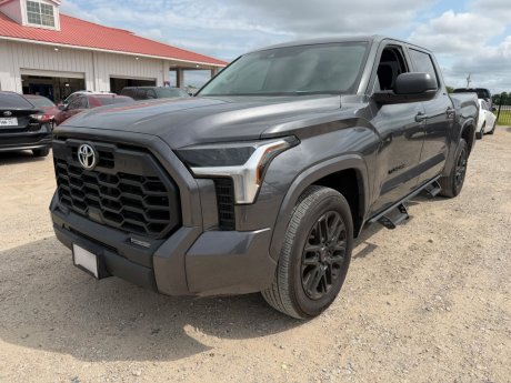 2024 Toyota Tundra 4WD SR5 