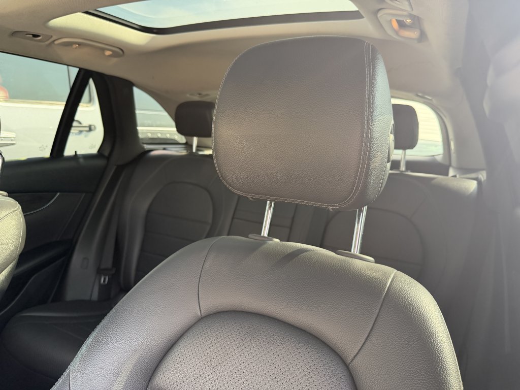 2020 Mercedes-Benz GLC GLC300 - Photo 13