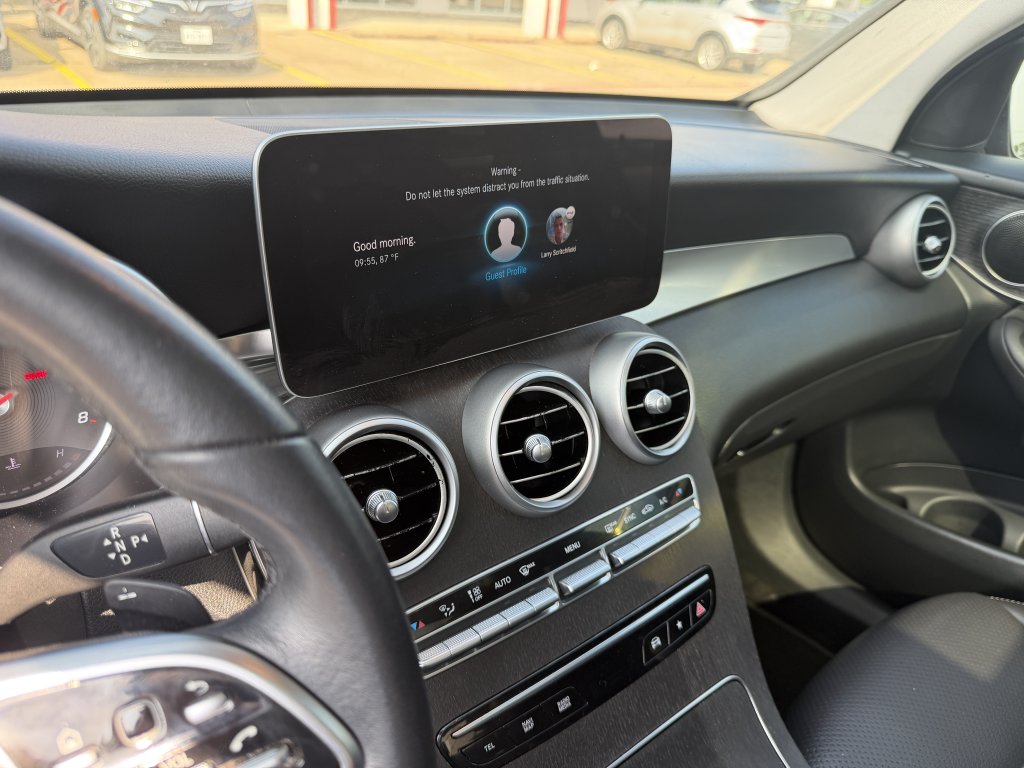 2020 Mercedes-Benz GLC GLC300 - Photo 11