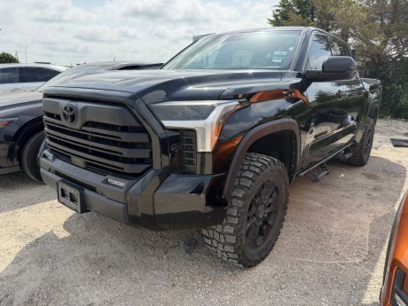 2023 Toyota Tundra 4WD SR5 