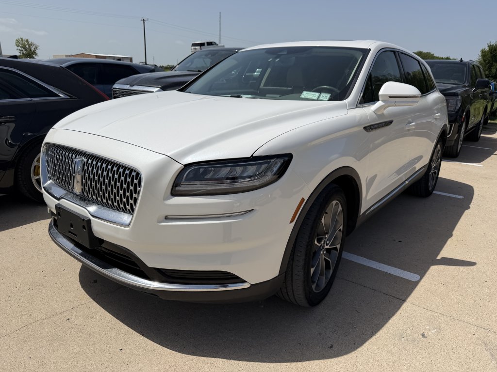 2023 Lincoln Nautilus Reserve AWD's photo