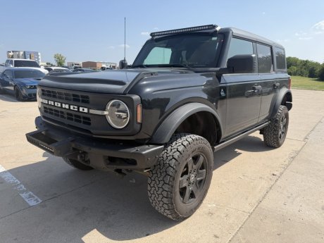 2022 Ford Bronco Black Diamond 