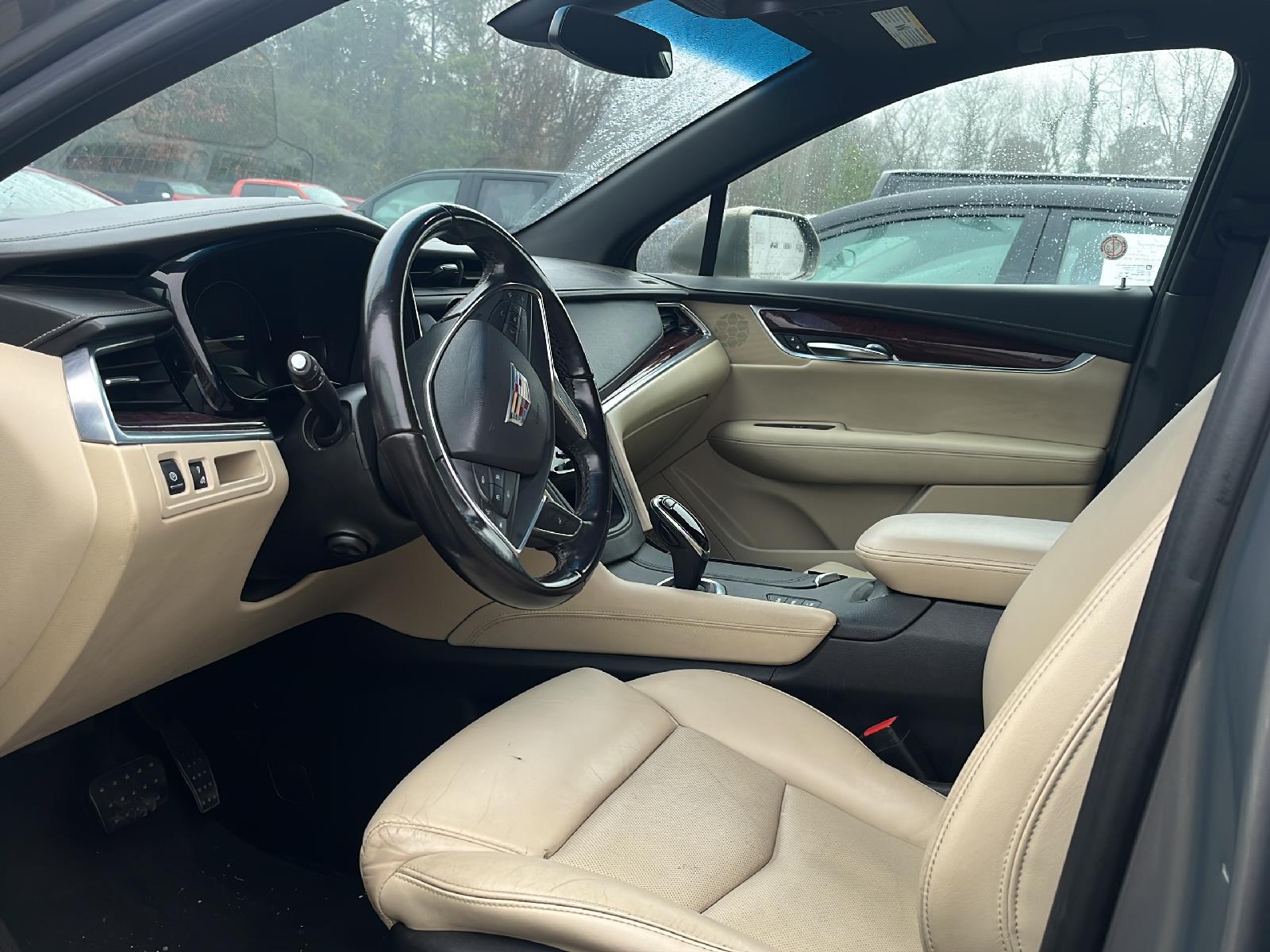 Used 2018 Cadillac XT5 Luxury with VIN 1GYKNDRS9JZ179510 for sale in Hopewell, VA