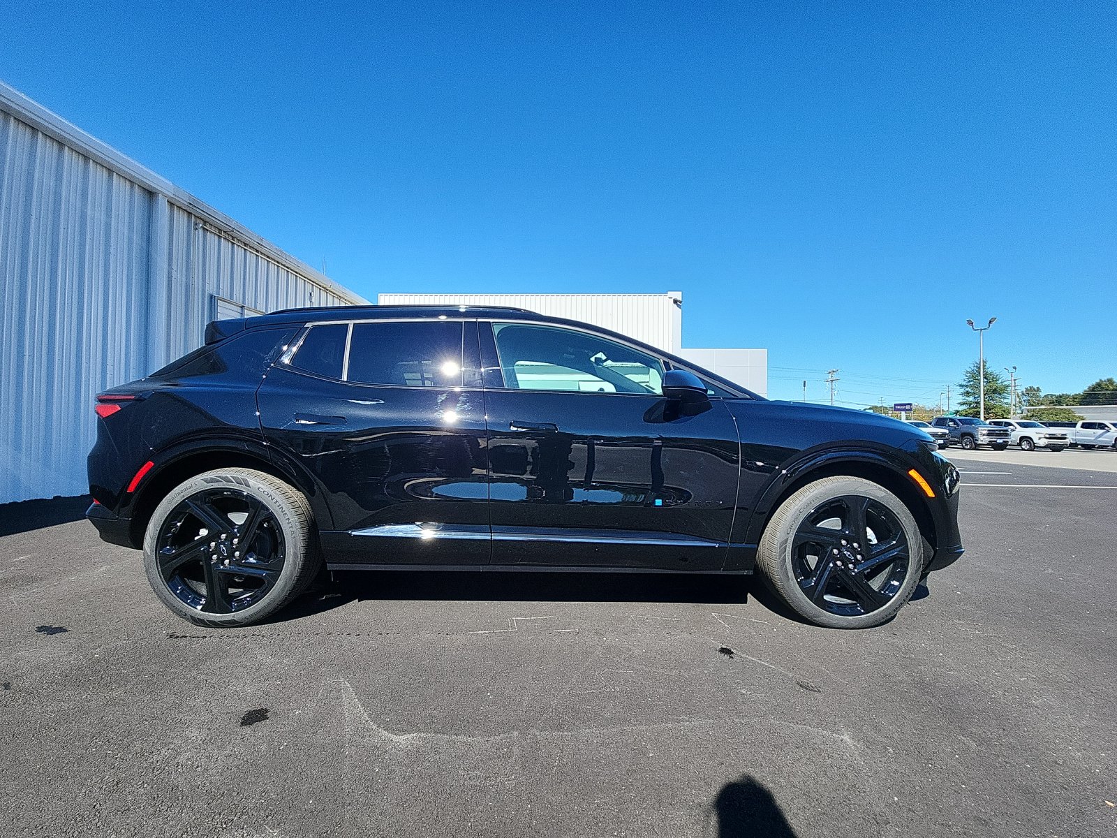 2025 Chevrolet Equinox EV RS - Photo 6