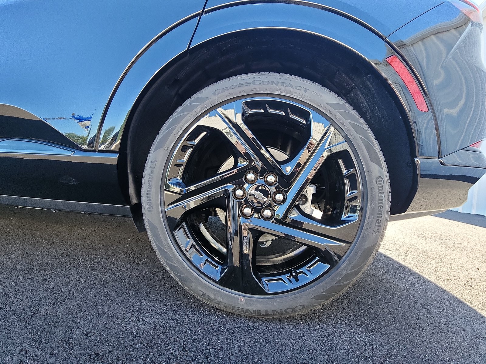 2025 Chevrolet Equinox EV RS - Photo 9