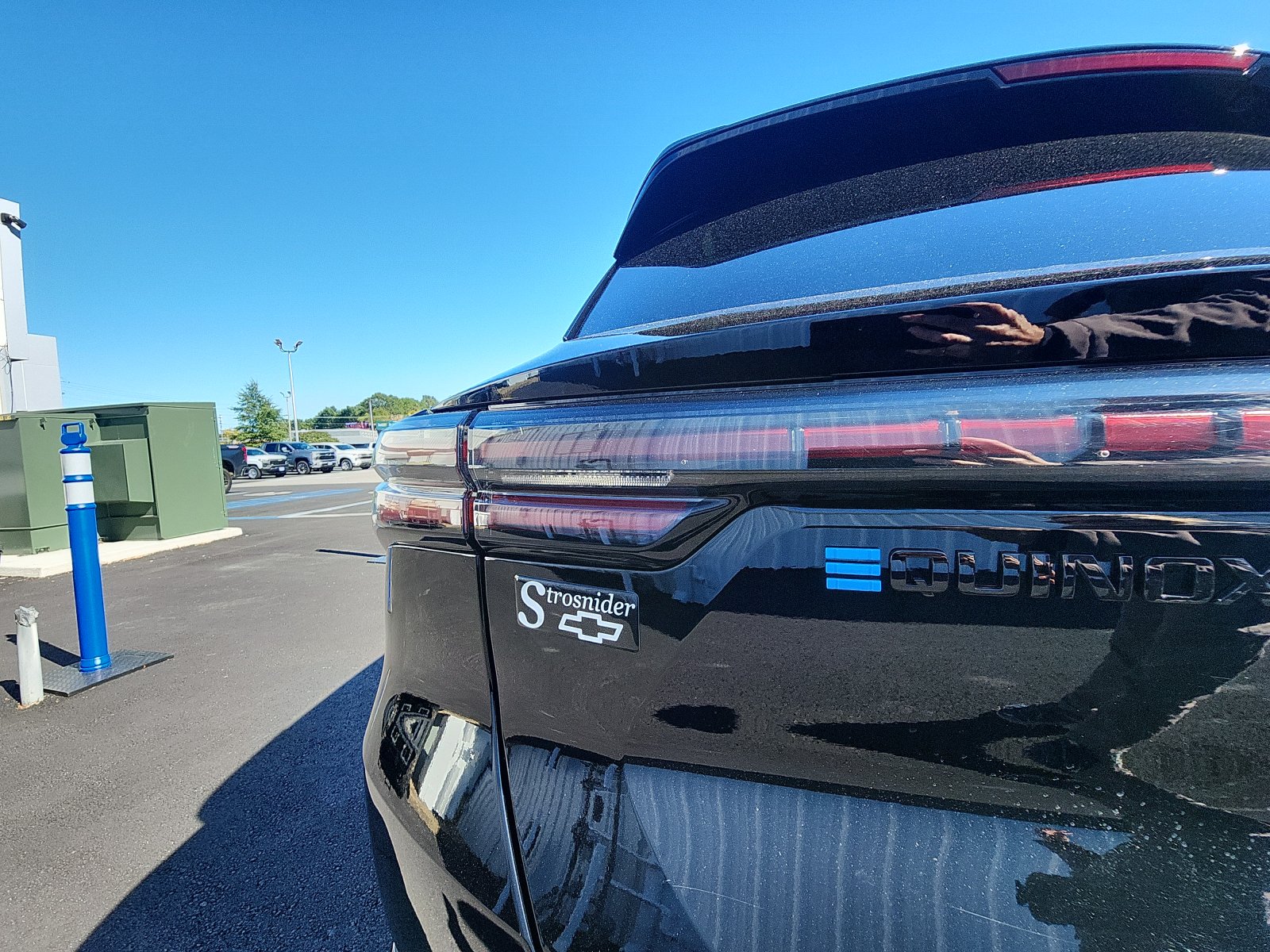 2025 Chevrolet Equinox EV RS - Photo 13