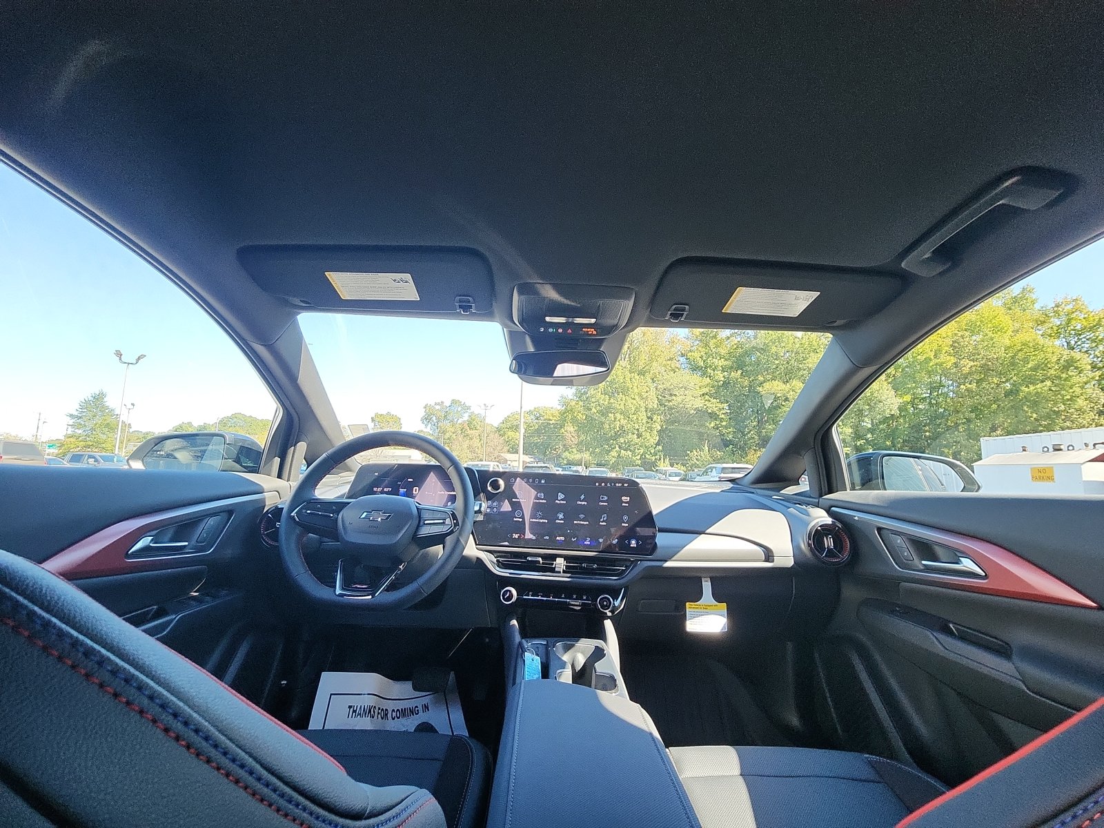 2025 Chevrolet Equinox EV RS - Photo 23