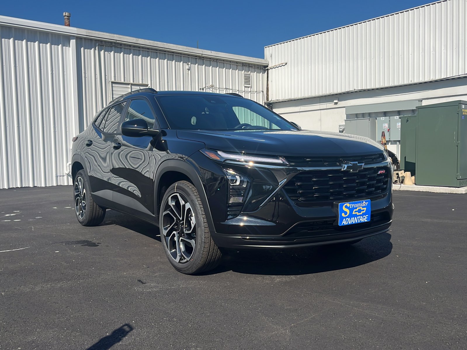 2025 Chevrolet Trax photo 4