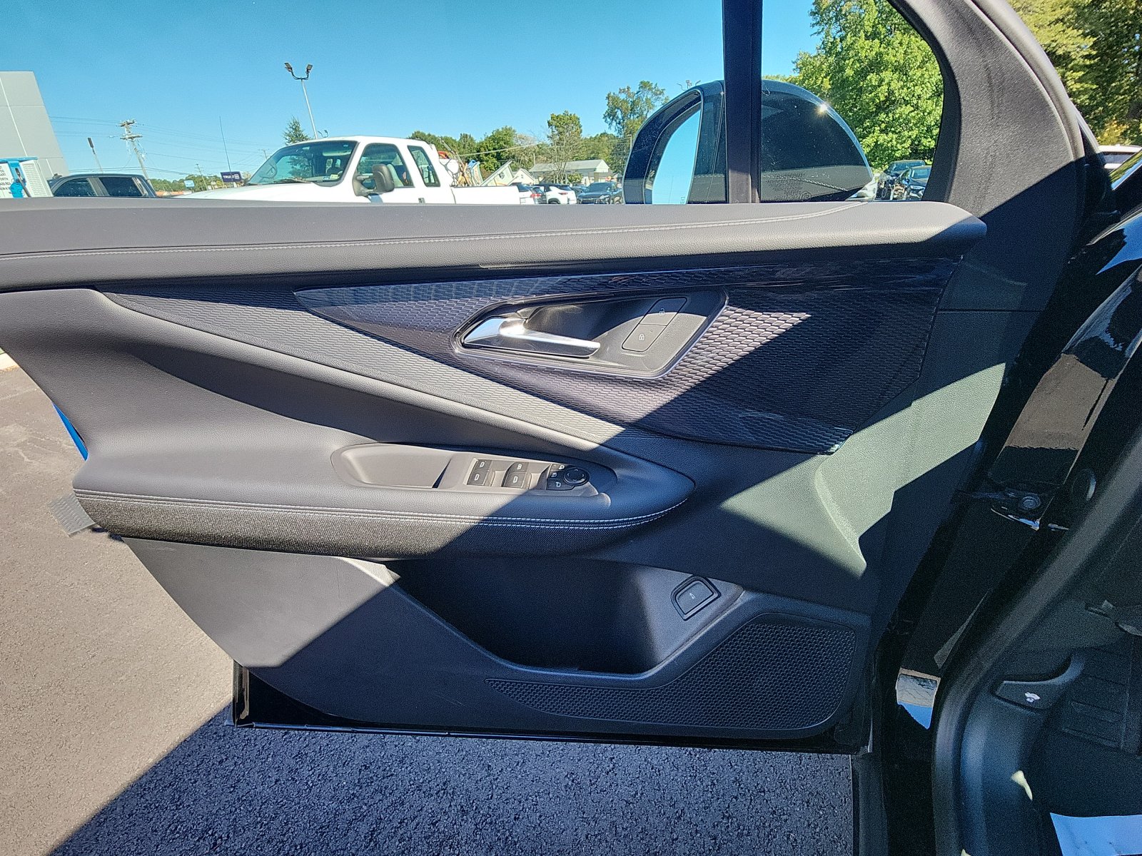 2025 Chevrolet Blazer EV LT - Photo 18