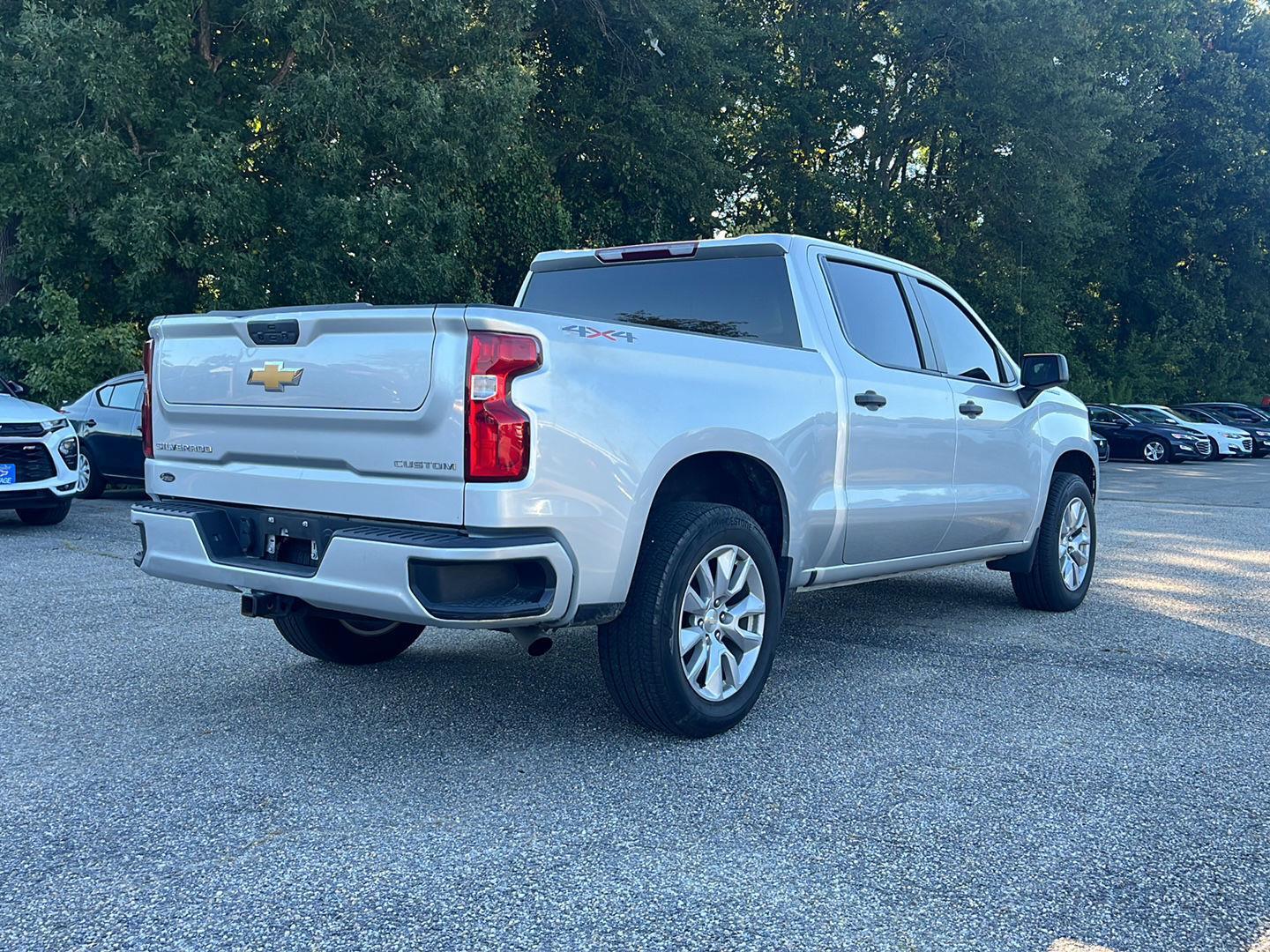 2022 Chevrolet Silverado 1500 Custom photo 4