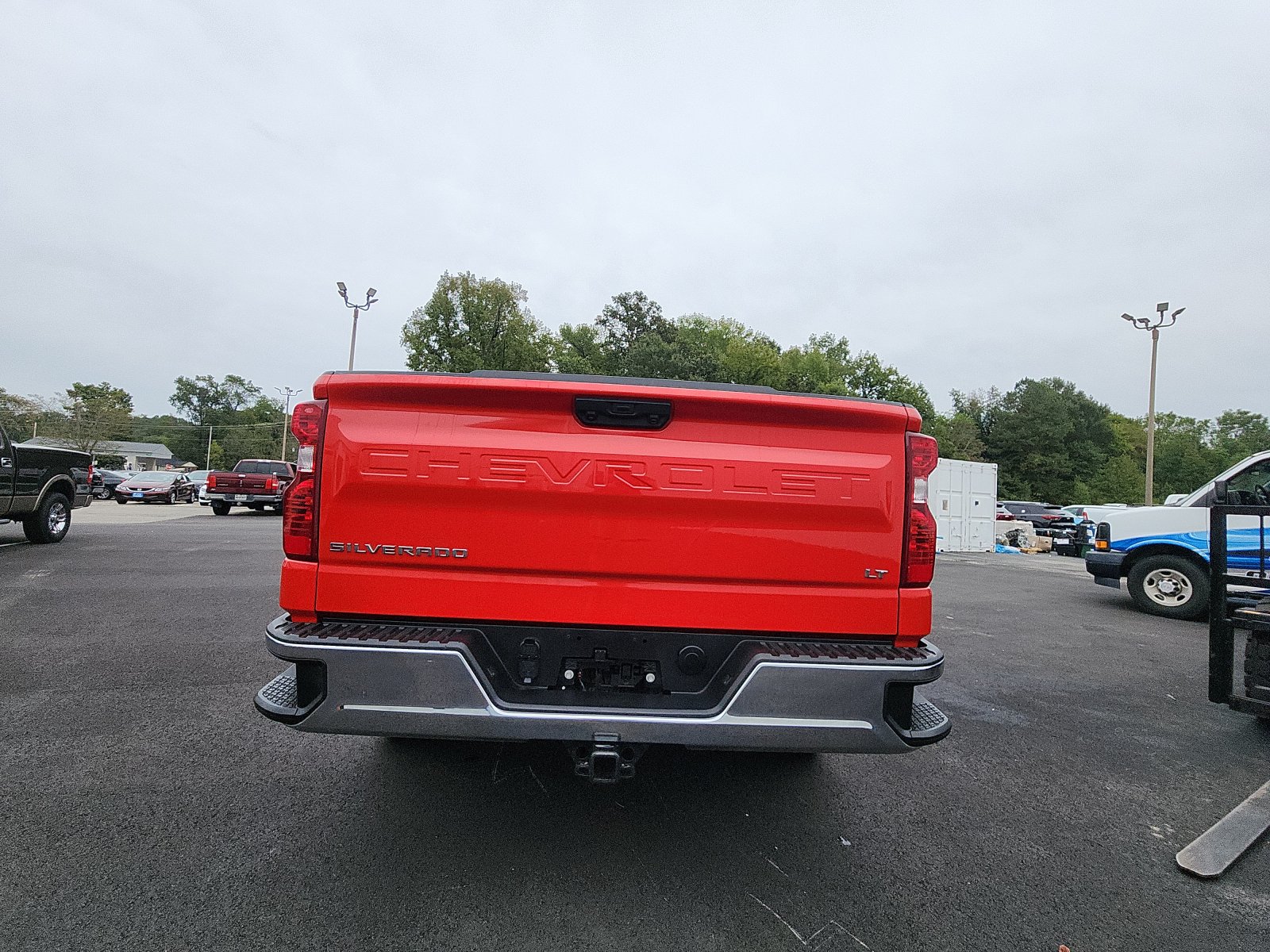 2024 Chevrolet Silverado 1500 LT photo 4
