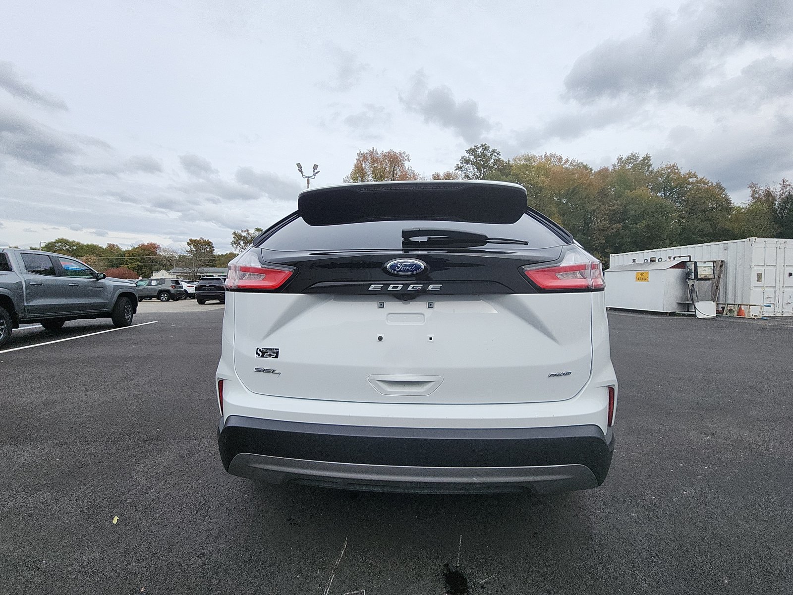 2024 Ford Edge SEL photo 4