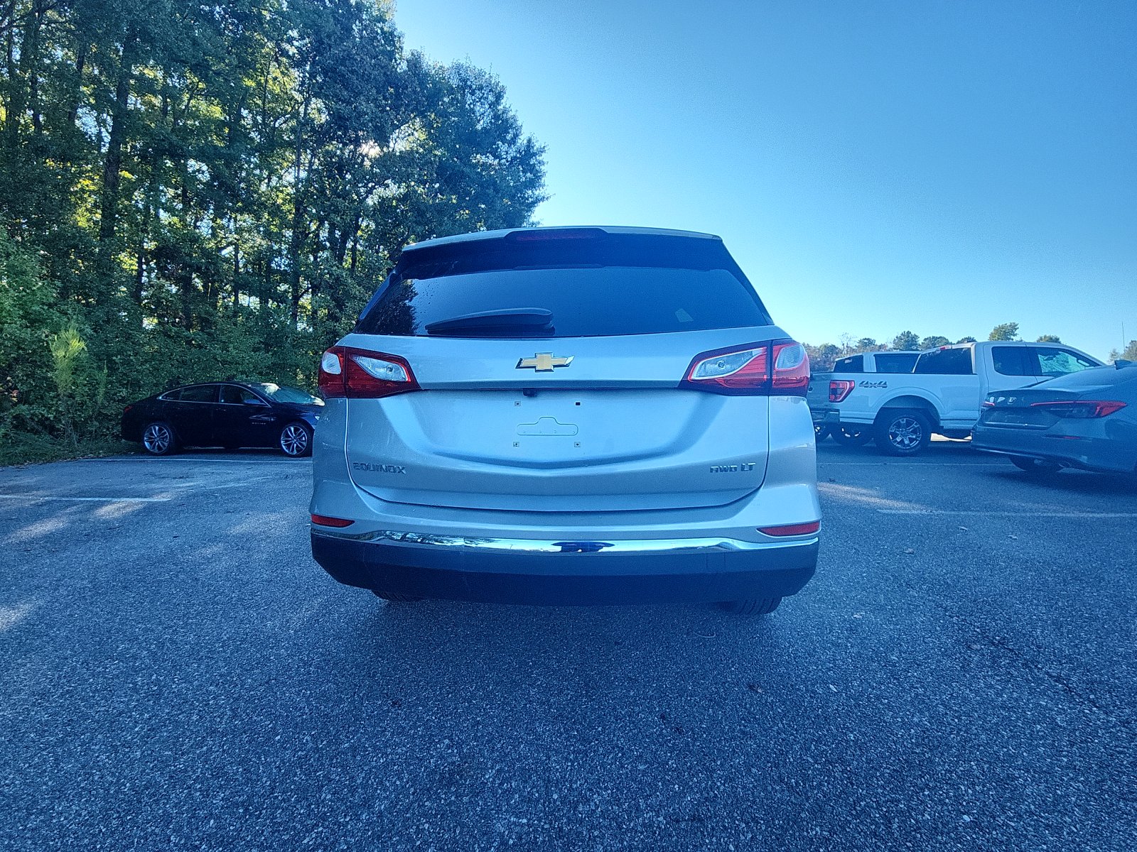 2019 Chevrolet Equinox LT photo 4