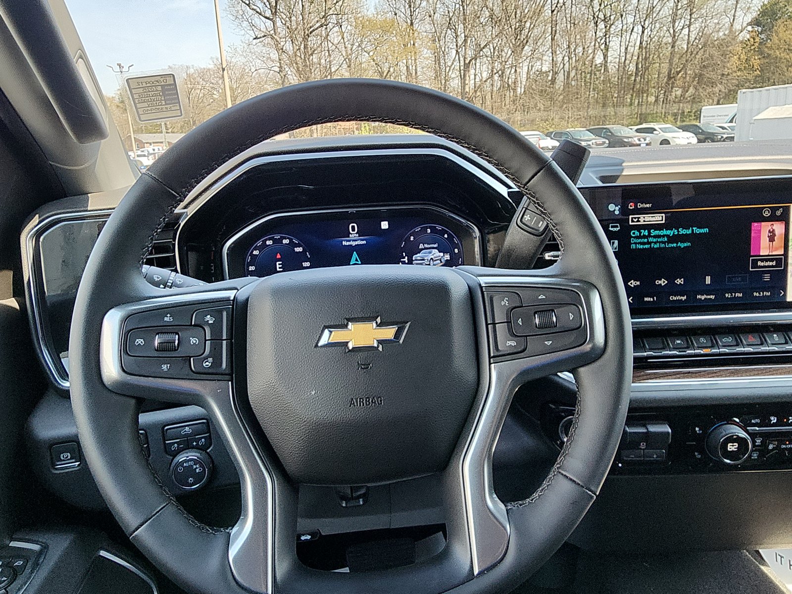 2025 Chevrolet Silverado 1500 LT - Photo 15