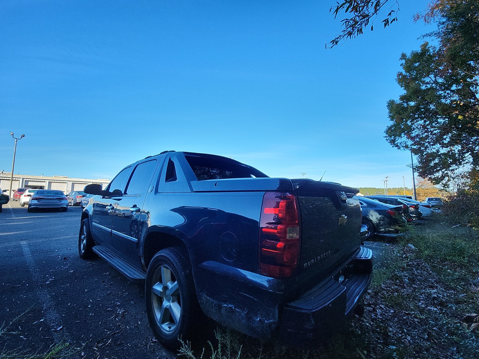 Used 2013 Chevrolet Avalanche LTZ with VIN 3GNTKGE72DG243355 for sale in Hopewell, VA