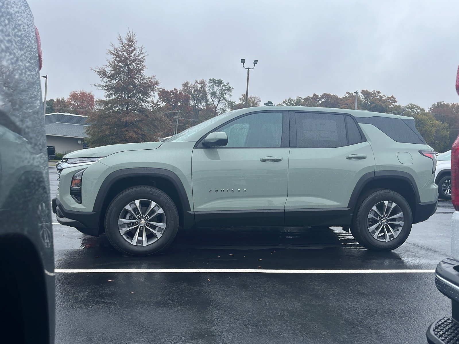 2026 Chevrolet Equinox LT photo 2