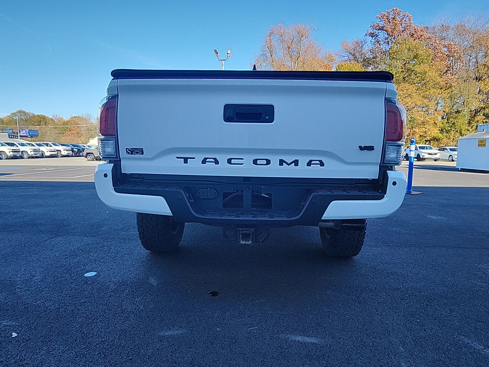 2023 Toyota Tacoma TRD Sport photo 3