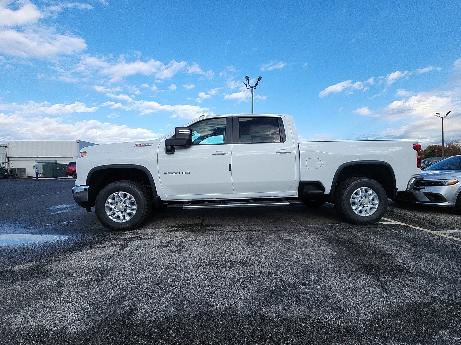 2026 Chevrolet Silverado 2500HD LT photo 2