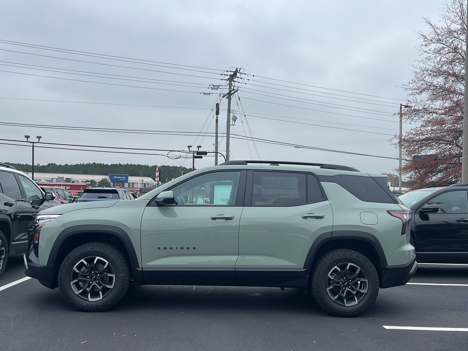 2026 Chevrolet Equinox ACTIV photo 2