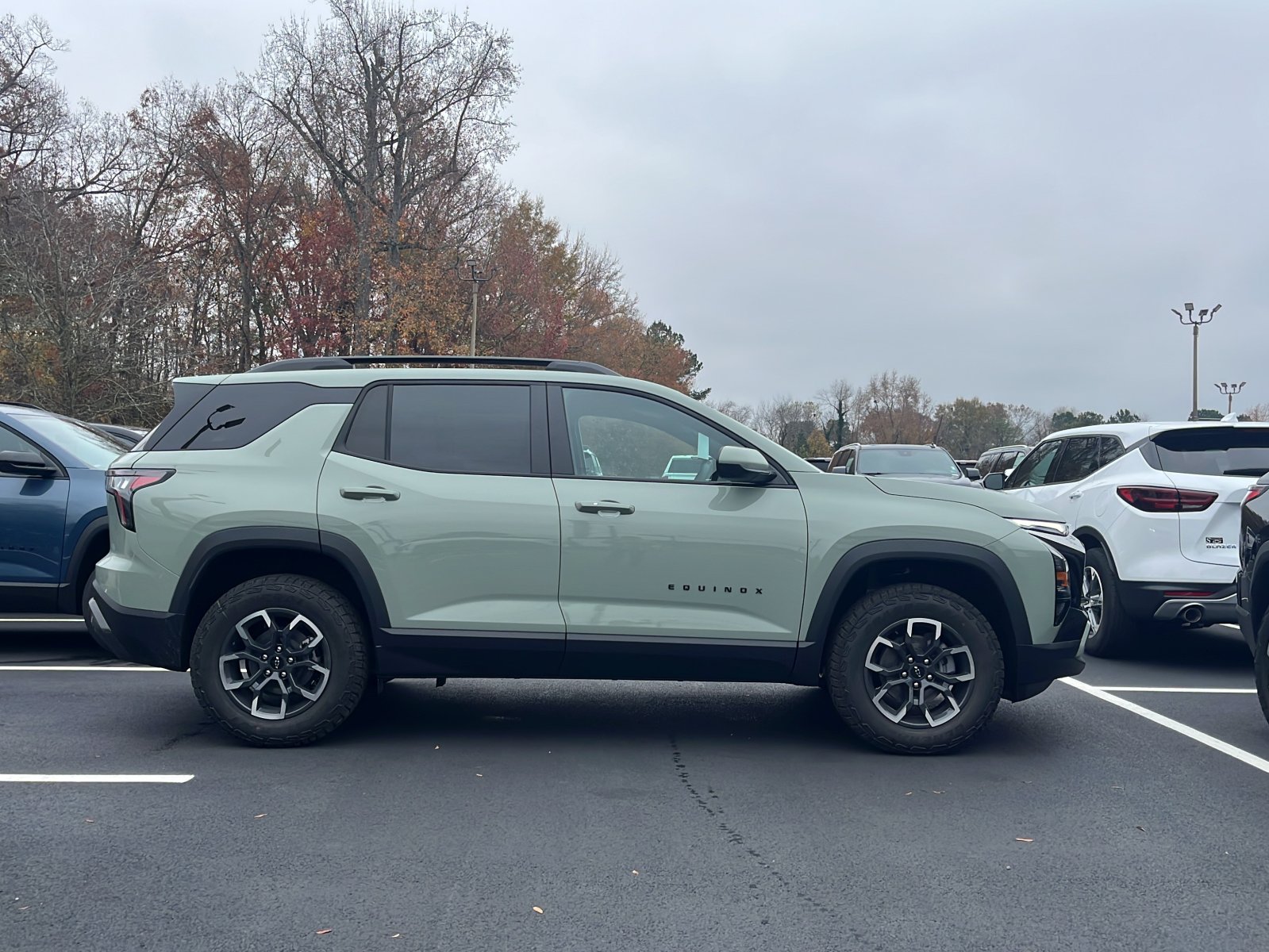 2026 Chevrolet Equinox ACTIV photo 4