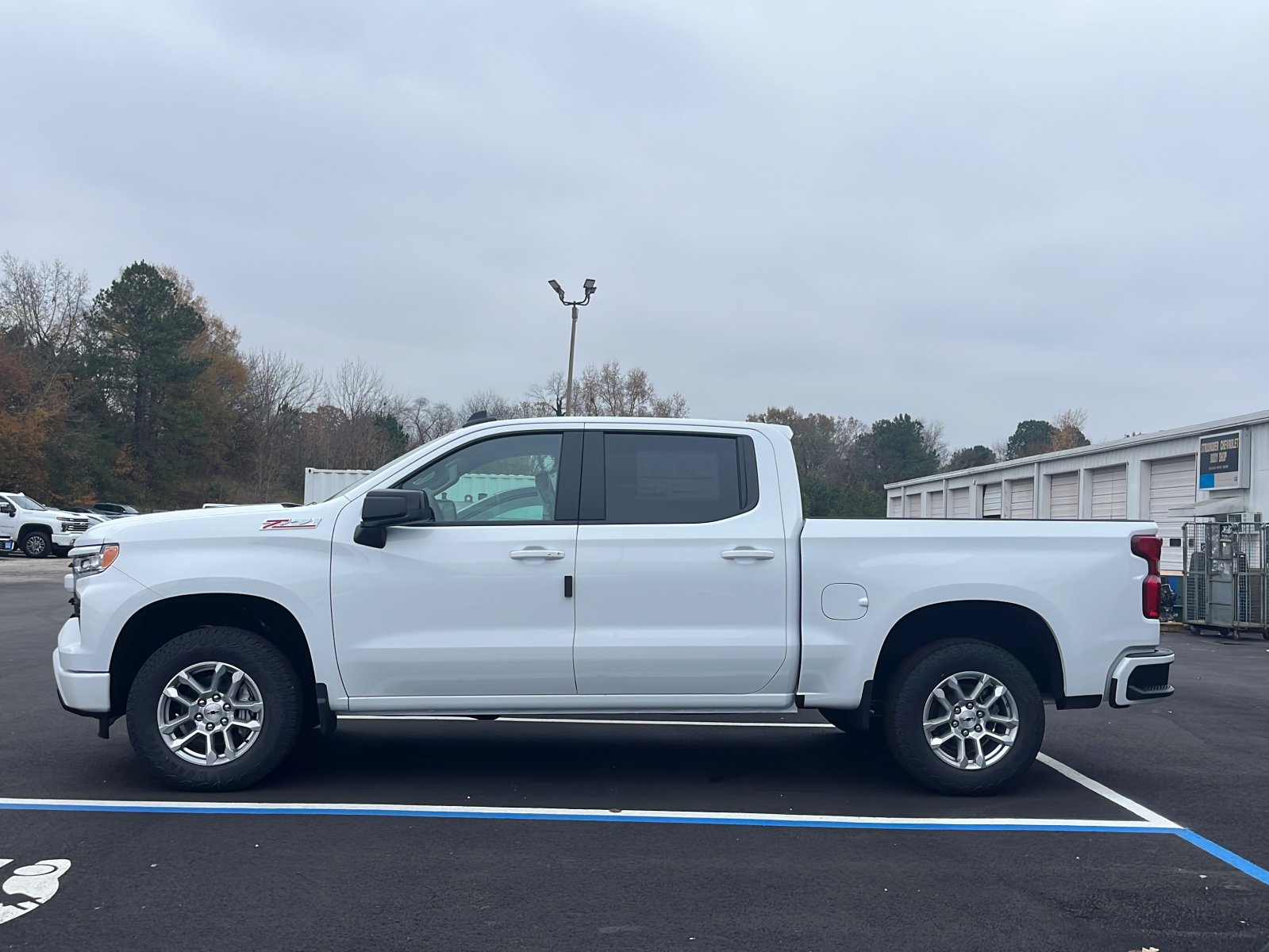 2026 Chevrolet Silverado 1500 RST photo 2