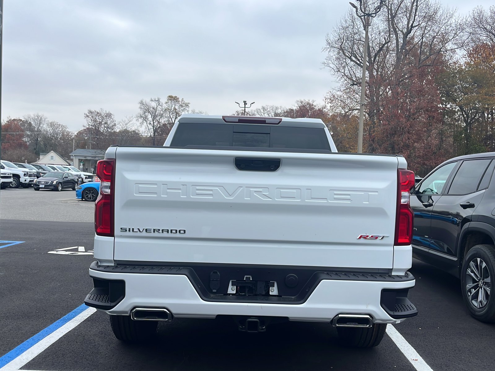 2026 Chevrolet Silverado 1500 RST photo 4