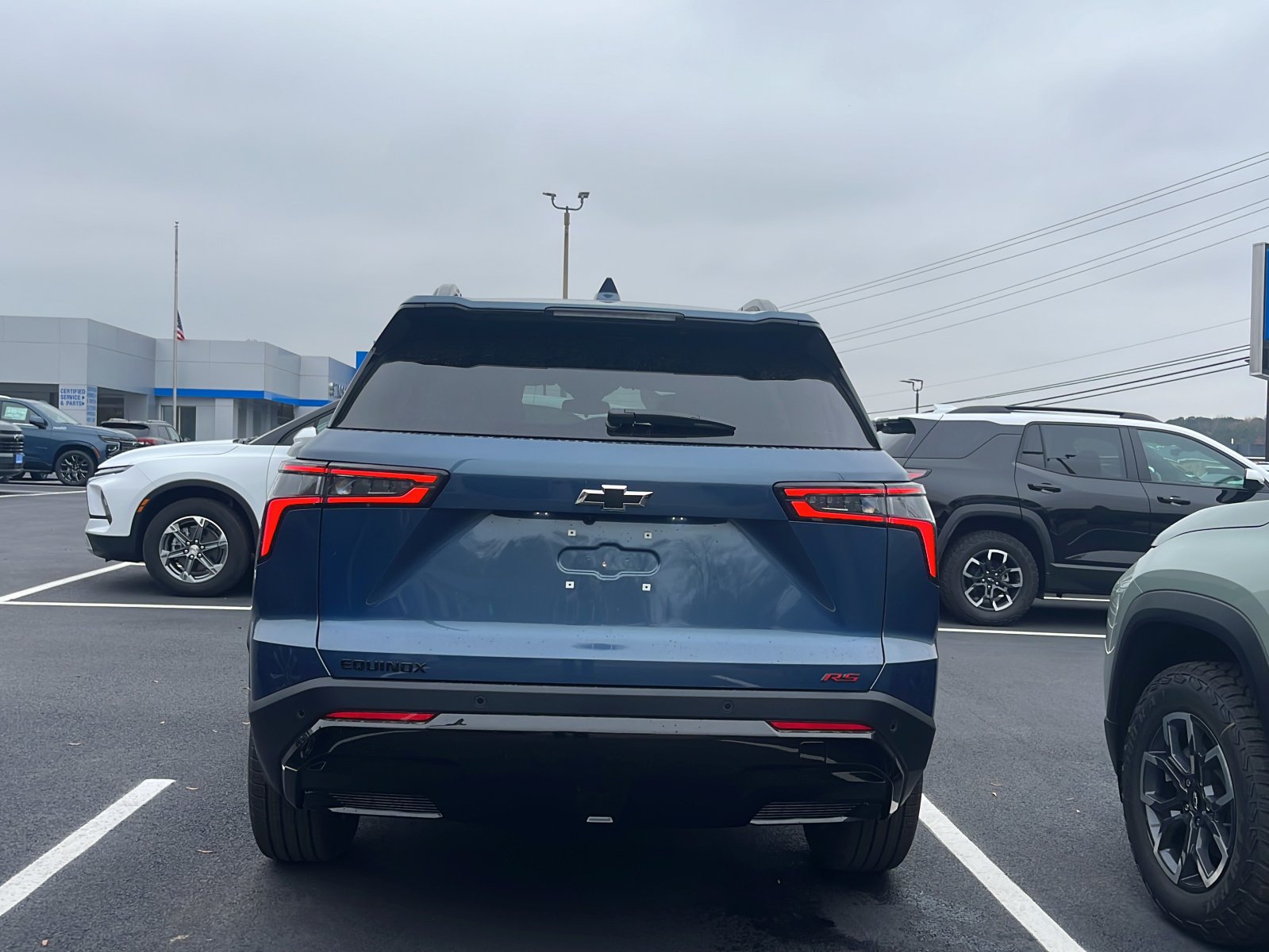 2026 Chevrolet Equinox RS photo 3