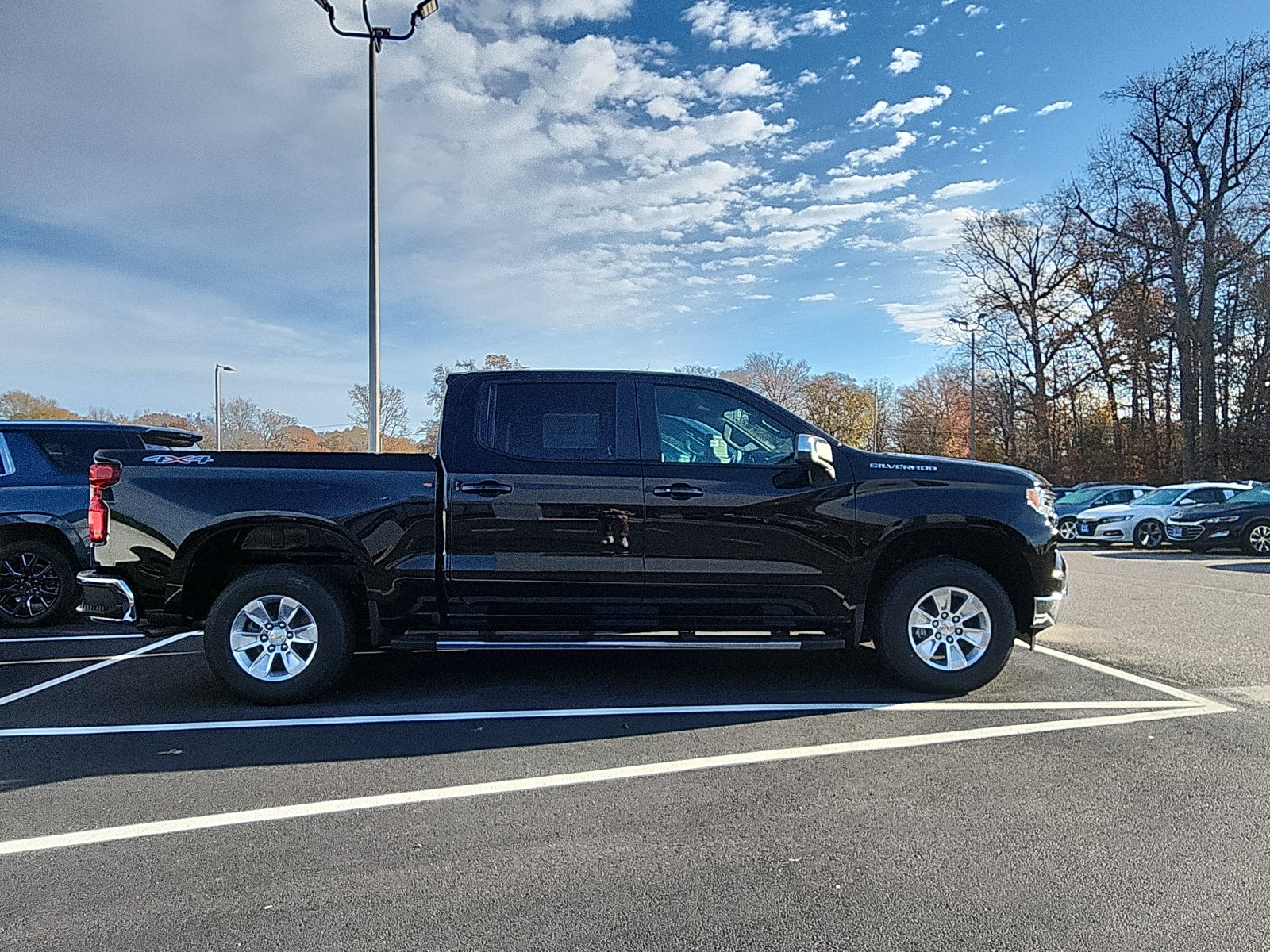 2026 Chevrolet Silverado 1500 LT photo 3