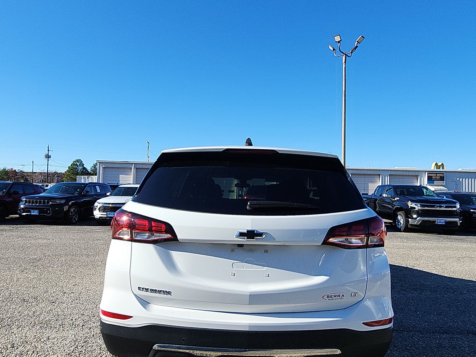 2024 Chevrolet Equinox LT photo 2