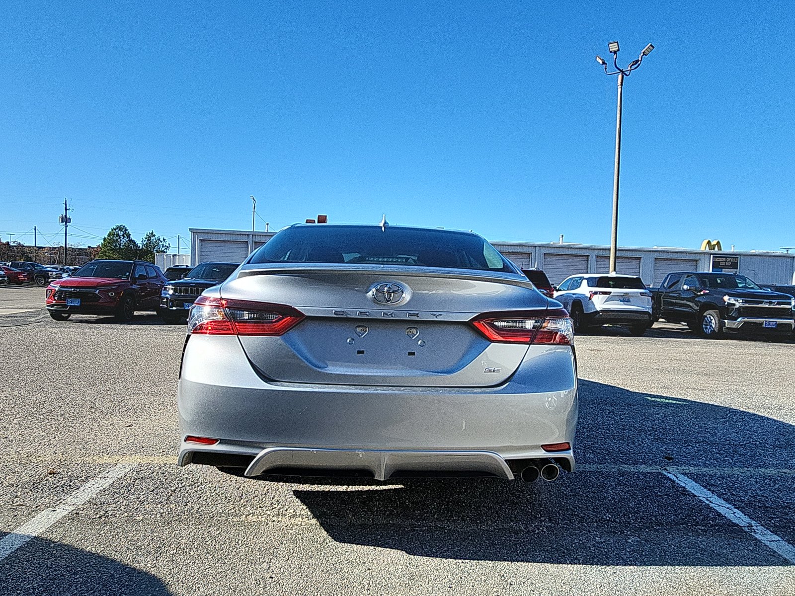 2023 Toyota Camry SE photo 4