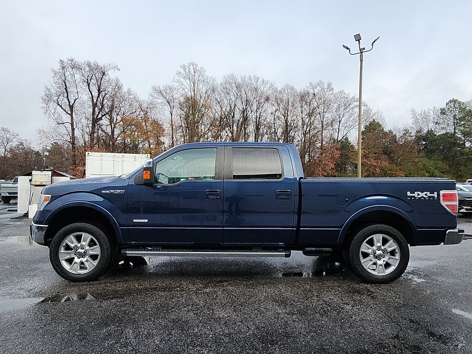 2013 Ford F-150 Lariat photo 2