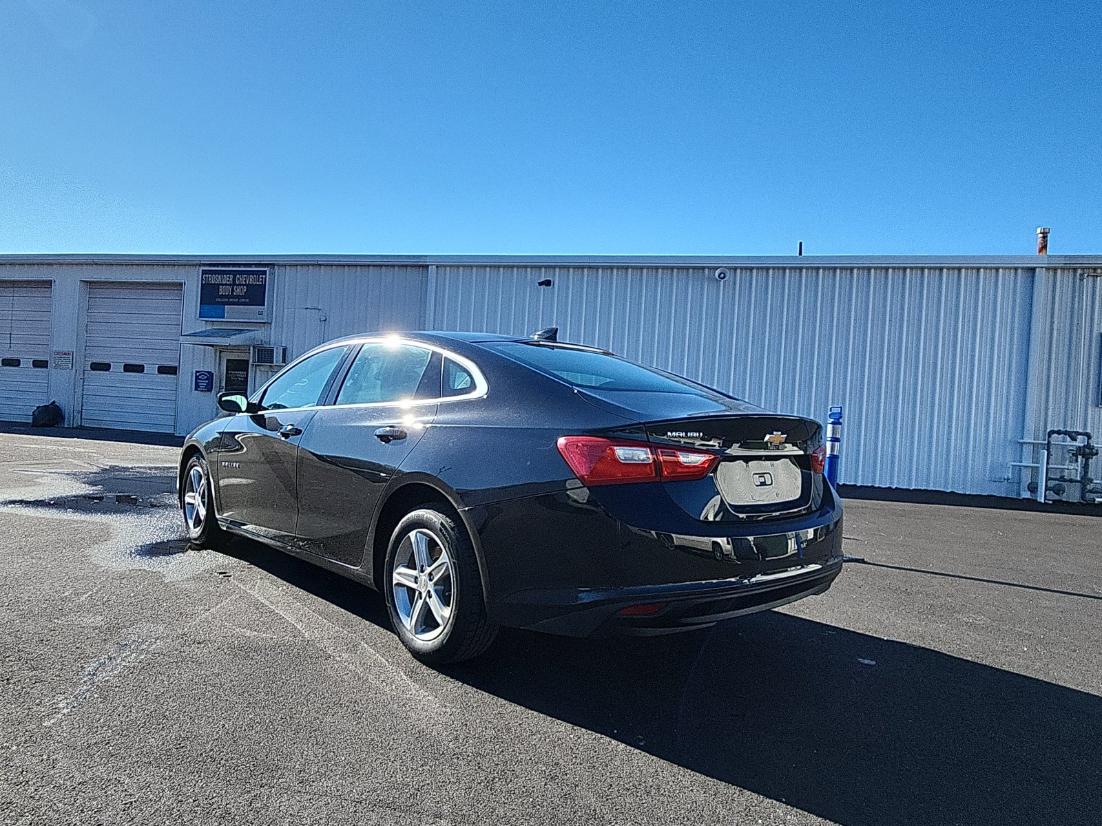 2024 Chevrolet Malibu 1LT photo 3