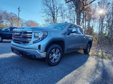 2024 GMC Sierra 1500 SLT 