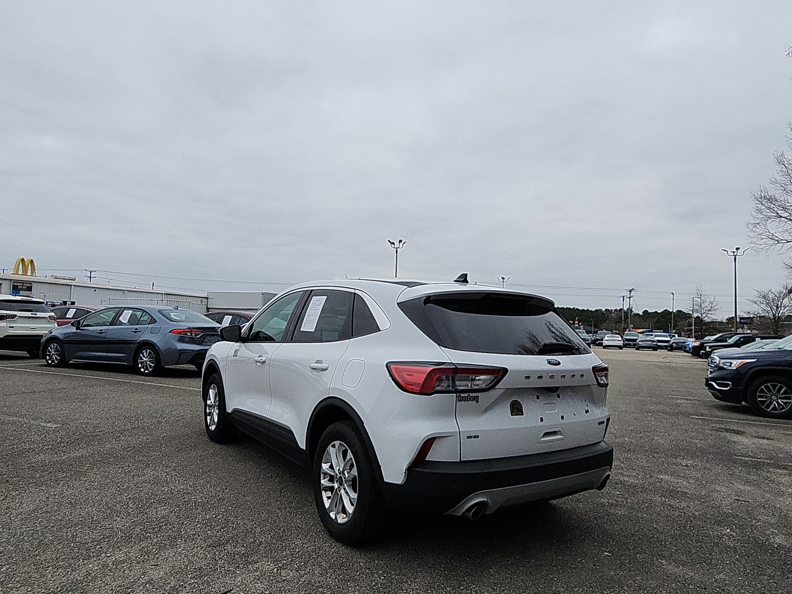 Used 2020 Ford Escape SE with VIN 1FMCU9G68LUA85548 for sale in Hopewell, VA