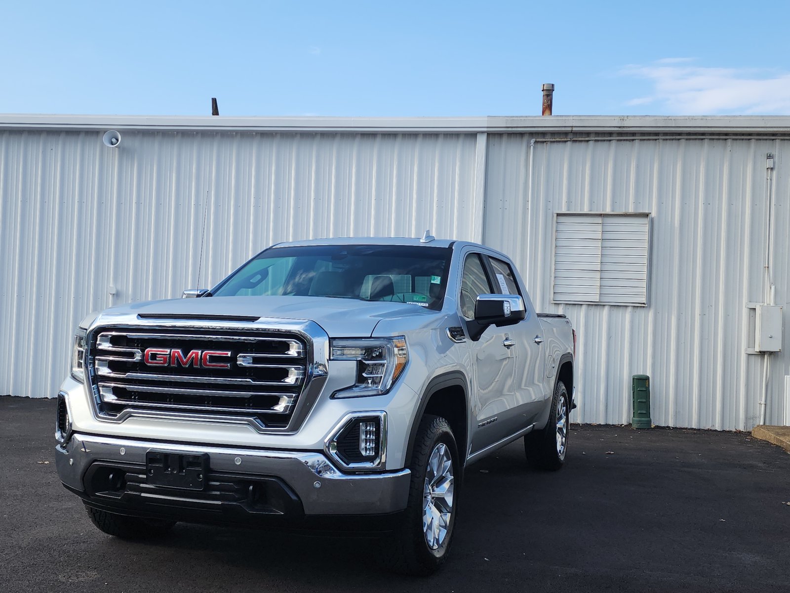 2019 GMC Sierra 1500 SLT's photo