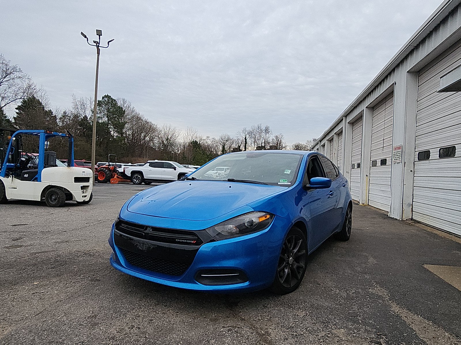 2016 Dodge Dart SE's photo