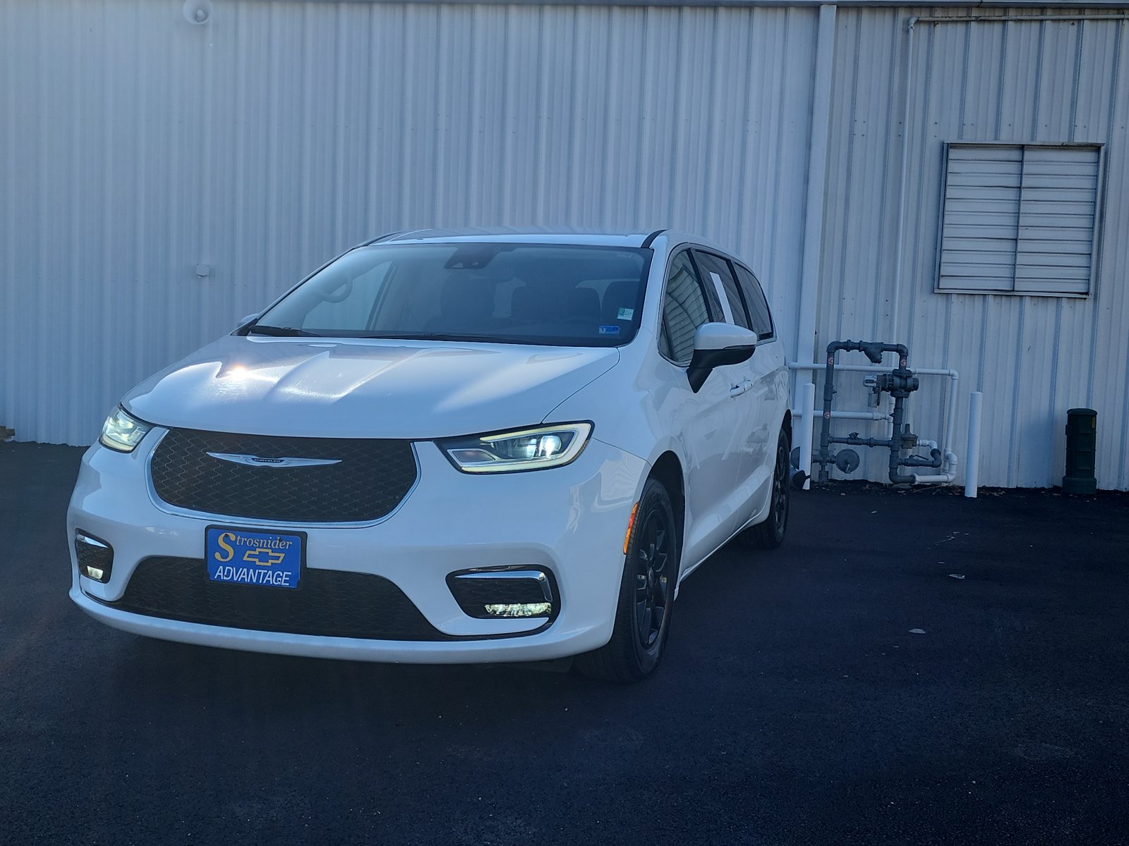 2023 Chrysler Pacifica Touring L