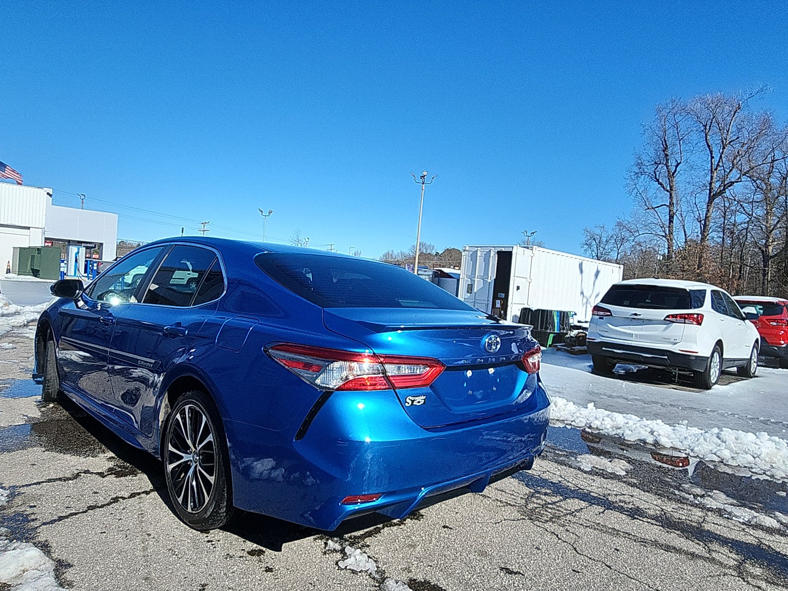 Used 2018 Toyota Camry SE with VIN 4T1B11HK9JU144945 for sale in Hopewell, VA