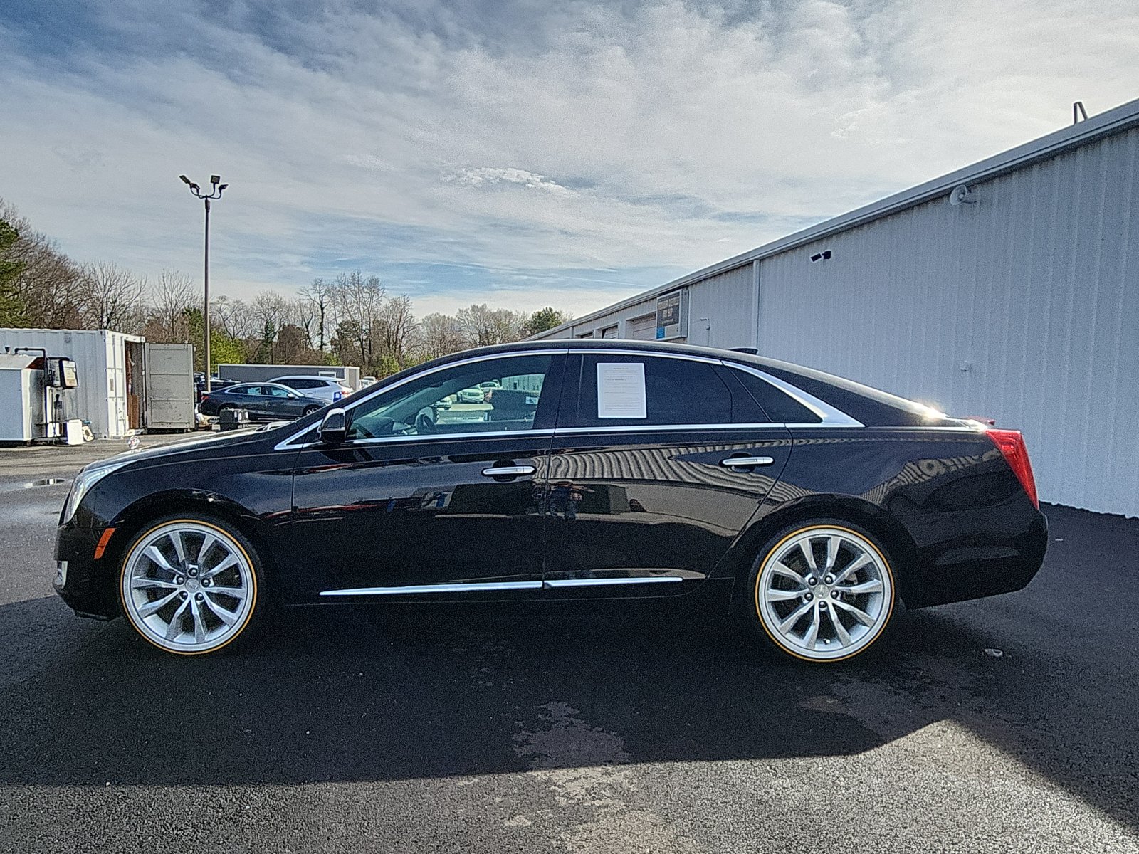 Used 2017 Cadillac XTS Luxury with VIN 2G61M5S3XH9140963 for sale in Hopewell, VA
