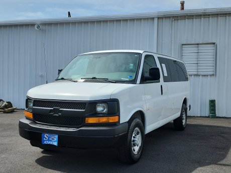 2014 Chevrolet Express Passenger LS 