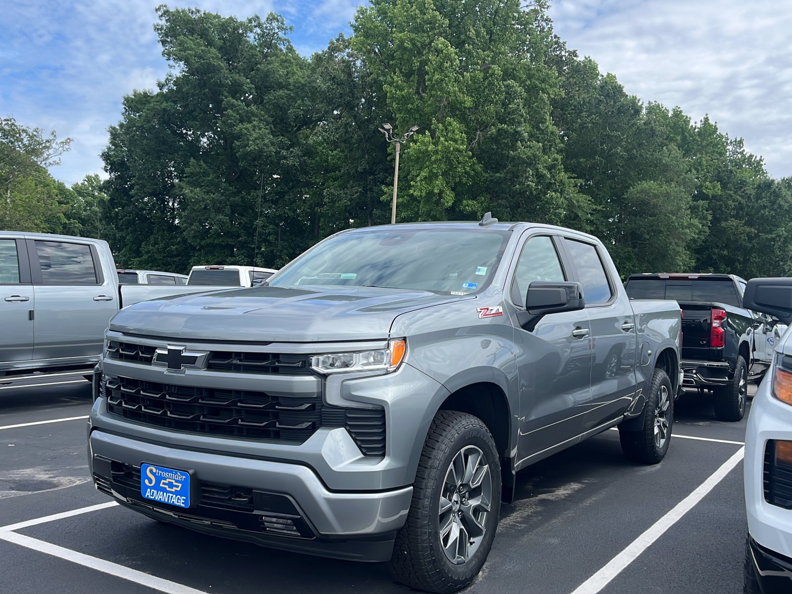 2026 Chevrolet Silverado 1500 RST 4X4 Crew Cab Short Box's photo