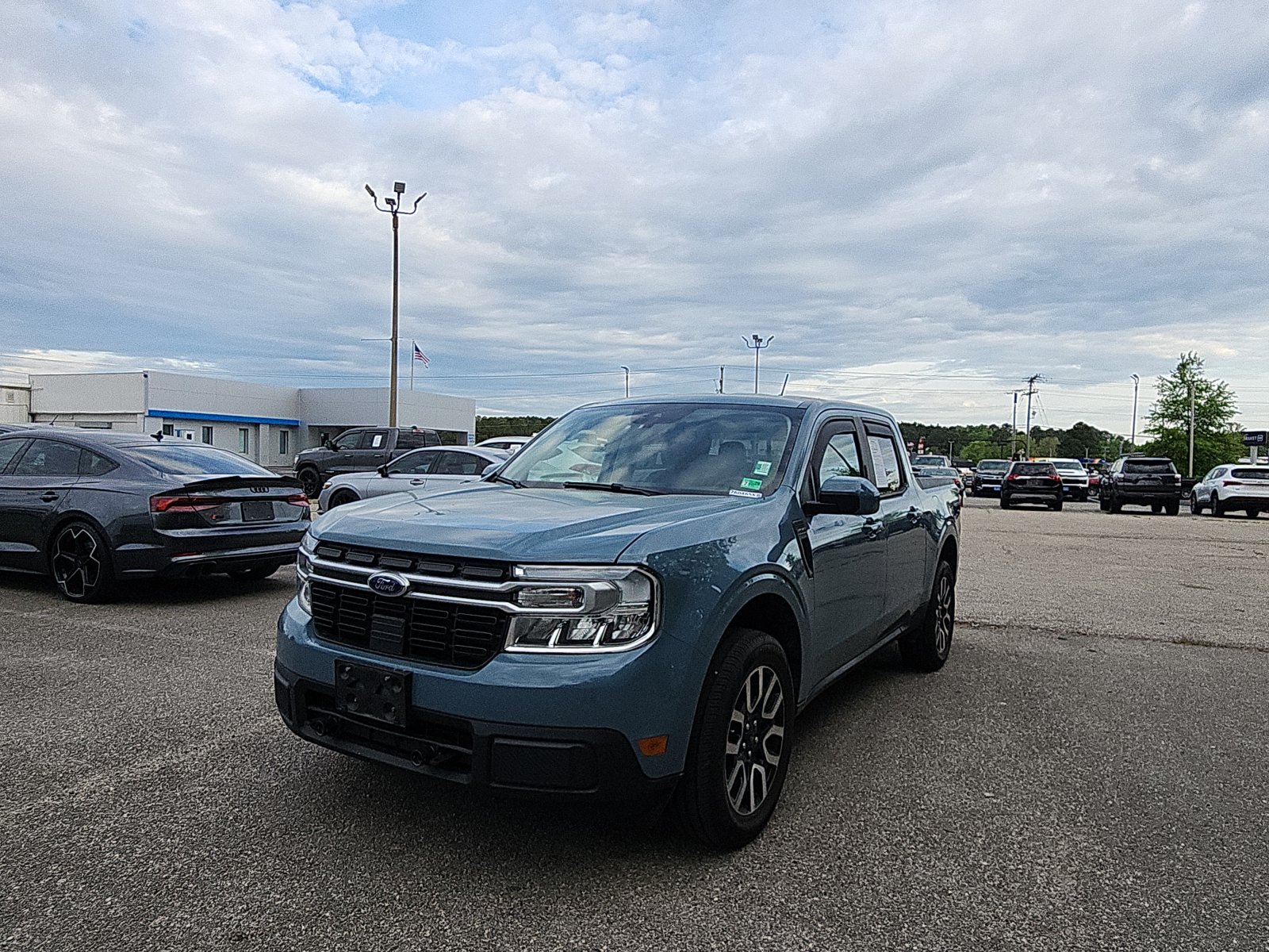 2023 Ford Maverick Lariat