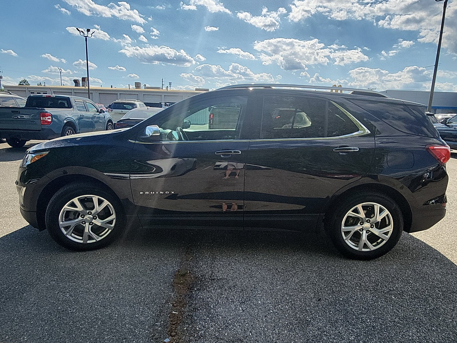 Used 2020 Chevrolet Equinox Premier with VIN 2GNAXNEV4L6191085 for sale in Hopewell, VA