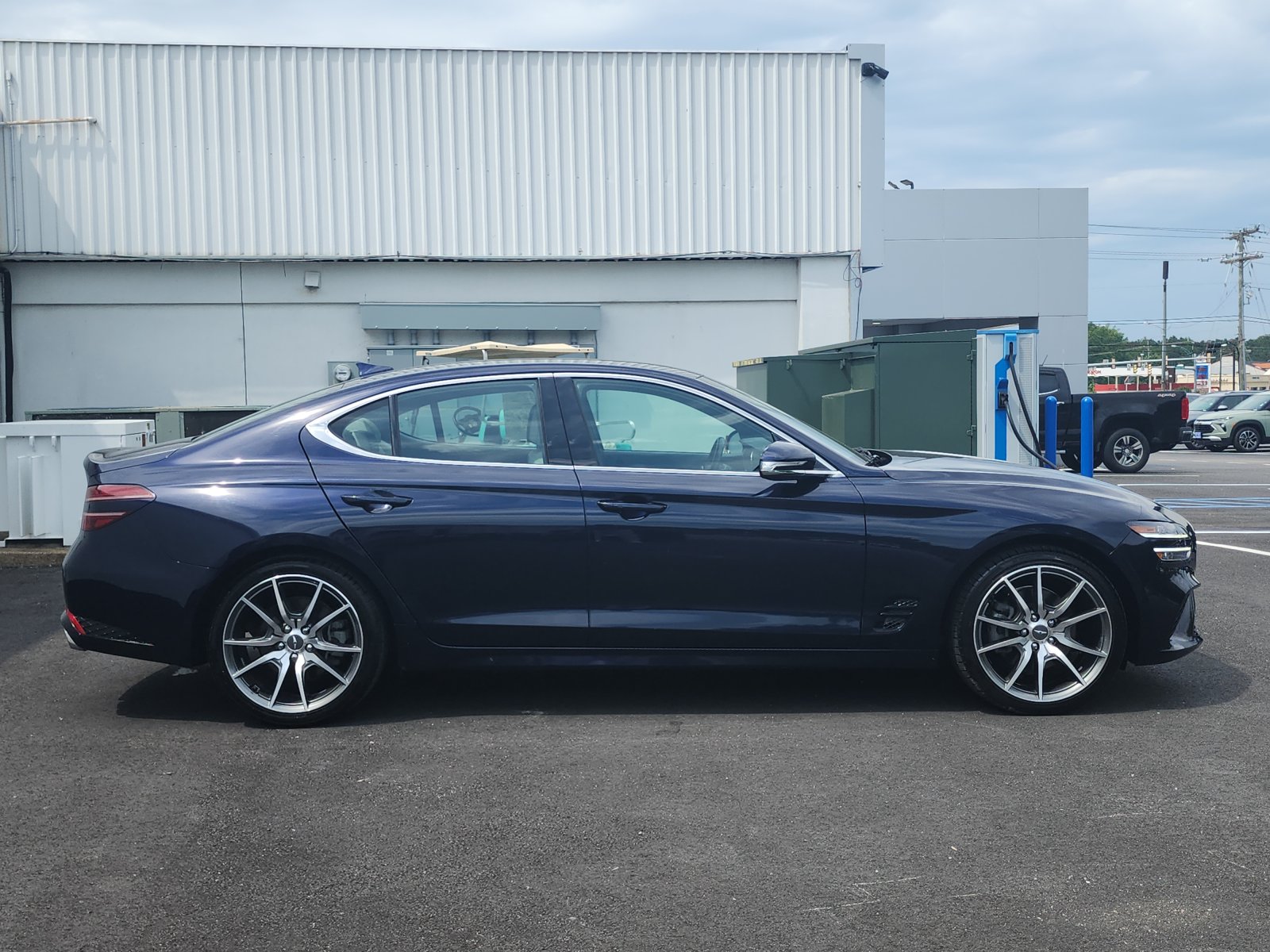 2023 GENESIS G70 Standard - Photo 6